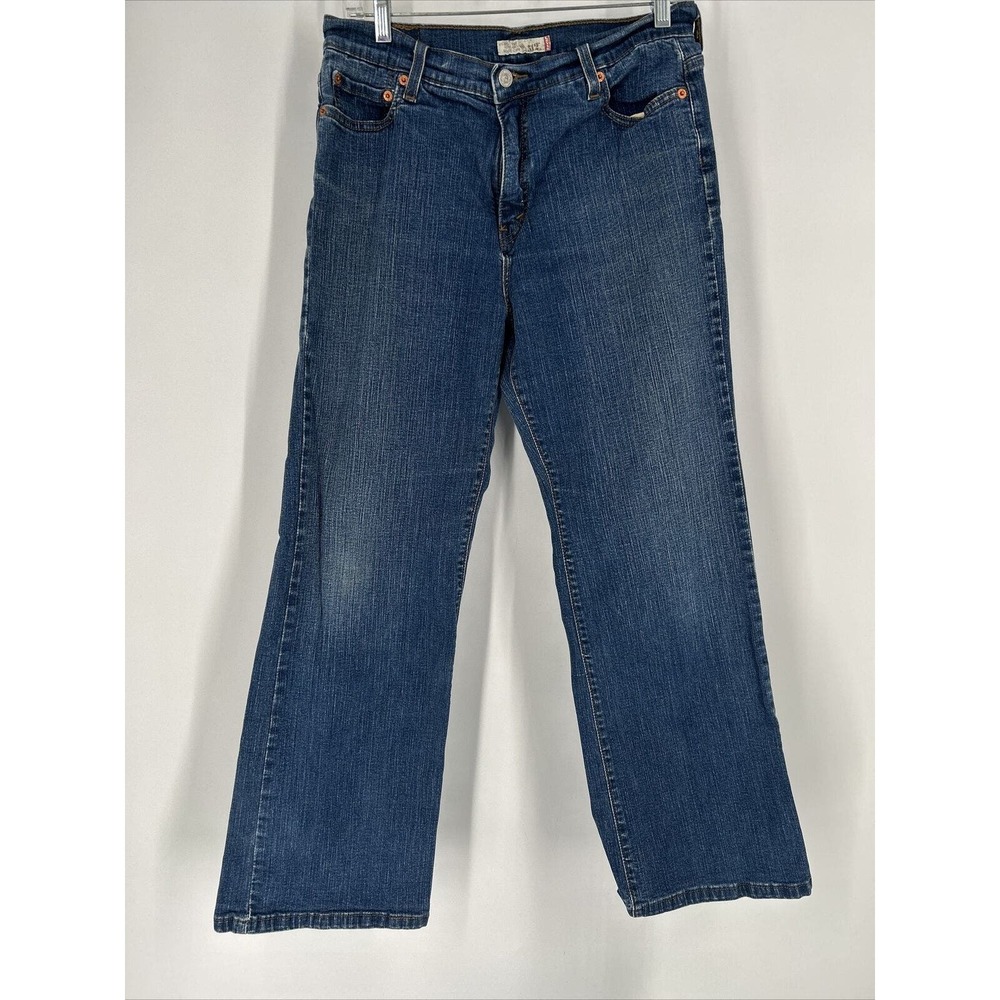 Classic Women's Blue Jeans - Straight Leg